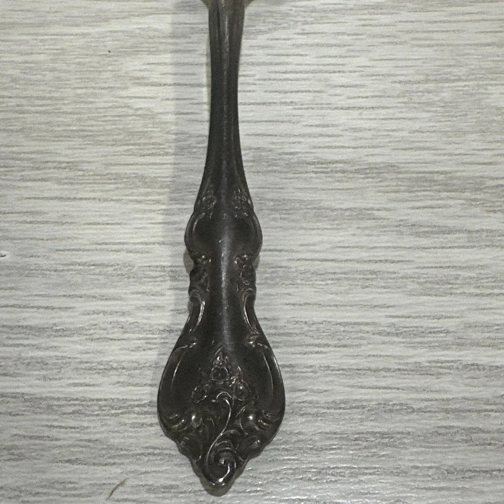International Deep Silver Sugar Spoon 5 1/2